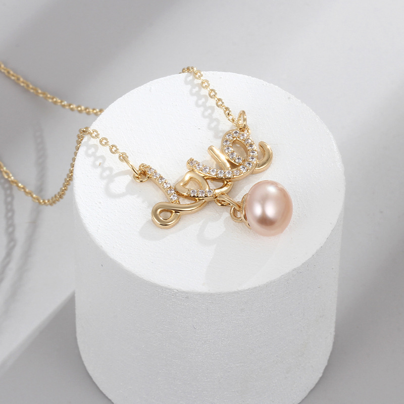 LOVE PENDANT PEARL BRASS NECKLACE