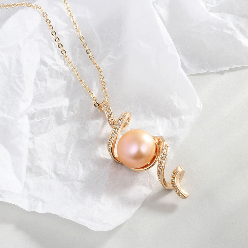 Pearl pendant brass necklace