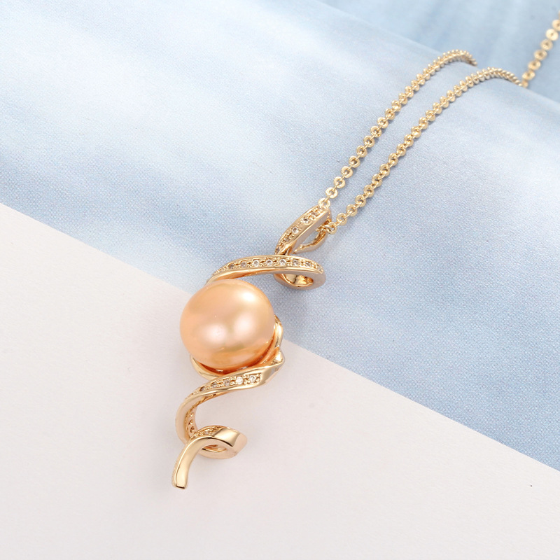 Pearl pendant brass necklace