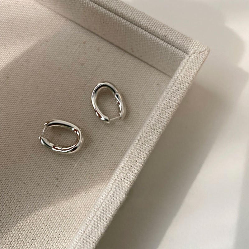 silver circle hoop earrings