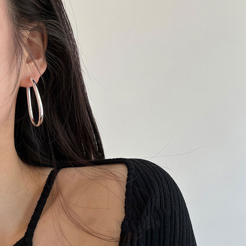 silver circle earrings