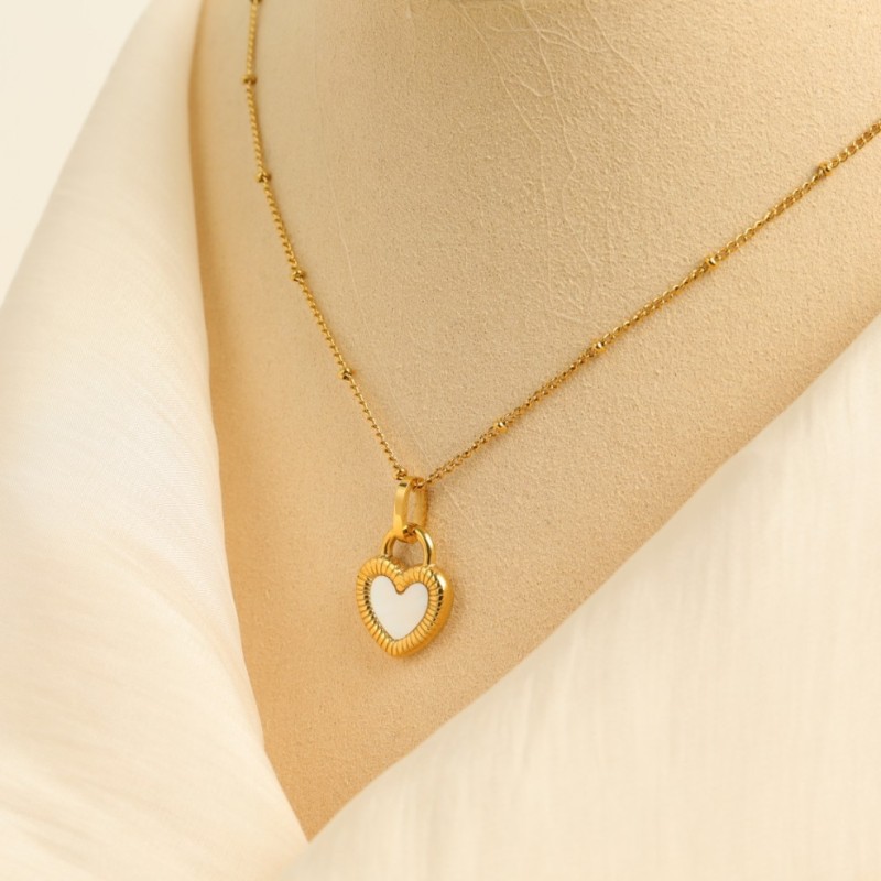 stainless steel gold plating peach heart shell necklace